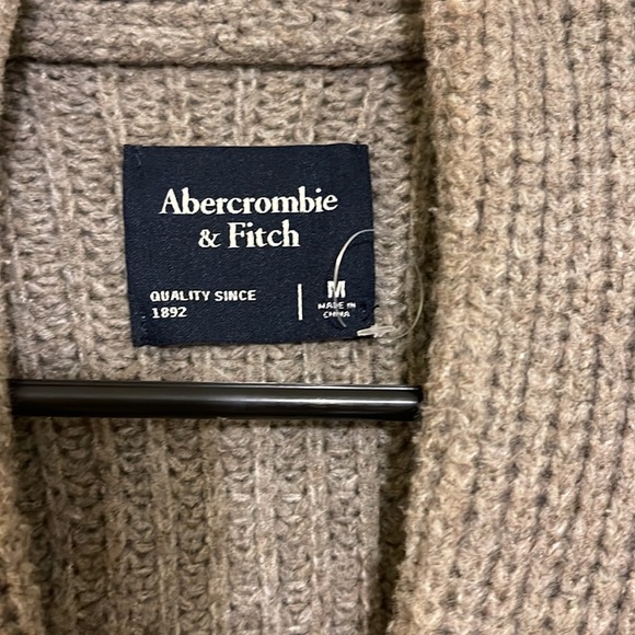 Abercrombie & Fitch button up Sweater - Picture 2 of 5